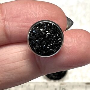 Black resin druzy button earrings NWOT